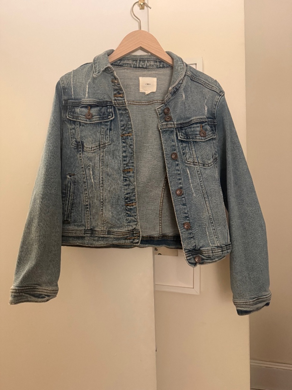 A Loves A Slightly Distressed Jean Jacket, M